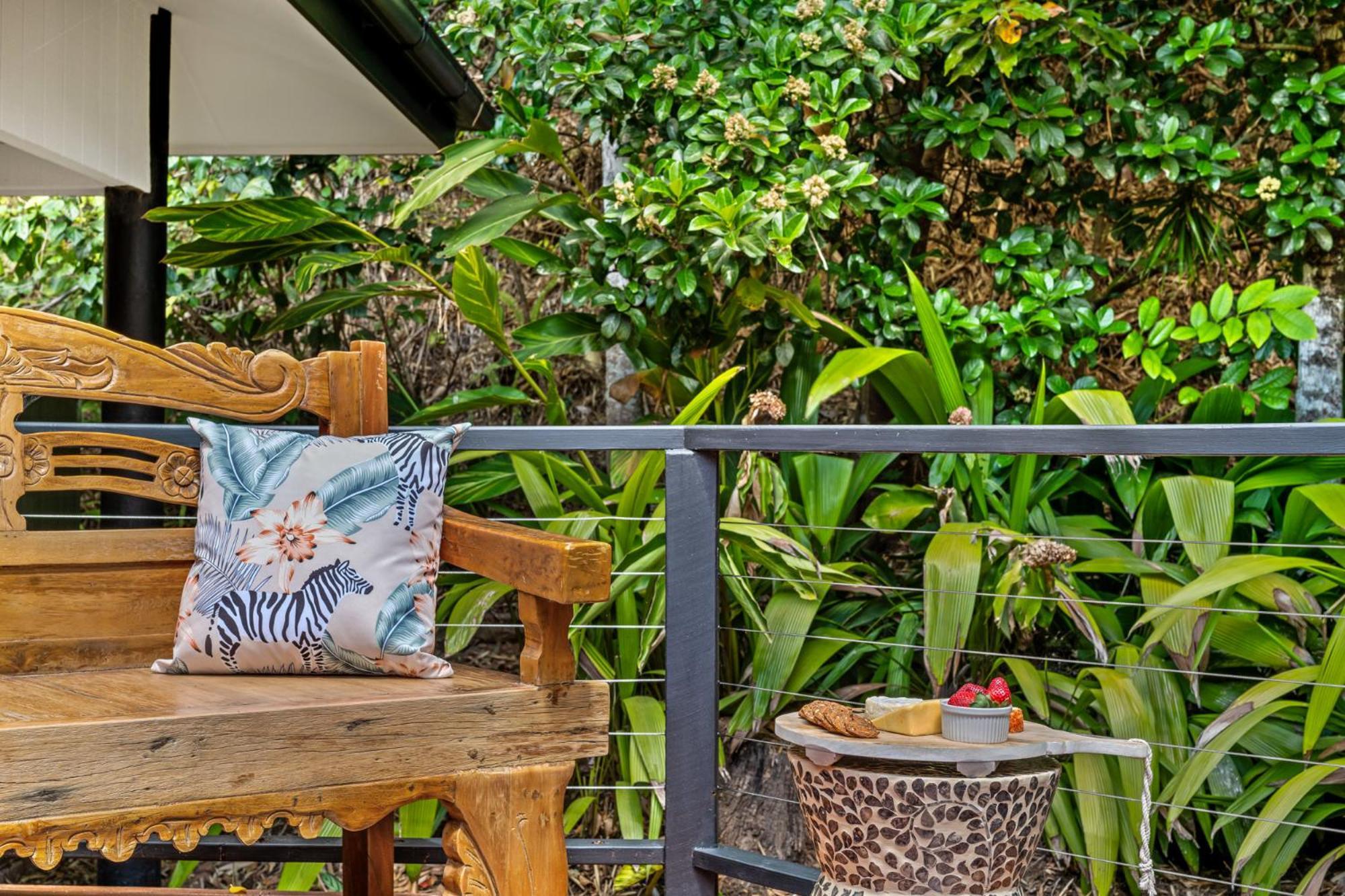 Elevata Luxe Jacuzzi - Wood Fire - Claw Bath - Pet Friendly Holiday home