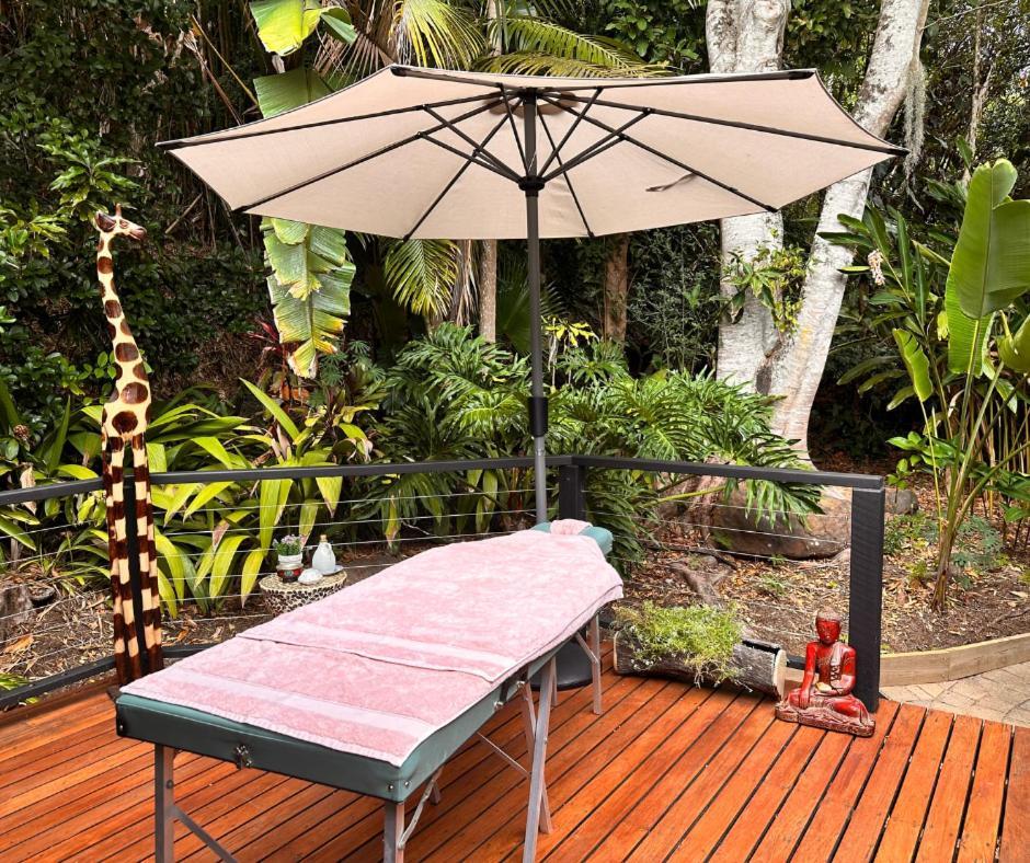 Elevata Luxe Jacuzzi - Wood Fire - Claw Bath - Pet Friendly Holiday home